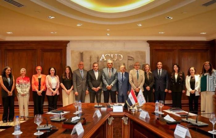 بدعم من شركة العاصمة الإدارية.. 100 منحة جامعية لأوائل الثانوية العامة بالجامعات الدولية