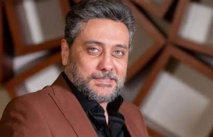 تامر فرج يكشف تفاصيل زيجاته الخمسة.. وزوجته:"مبيجبرش الست تعيش معاه"