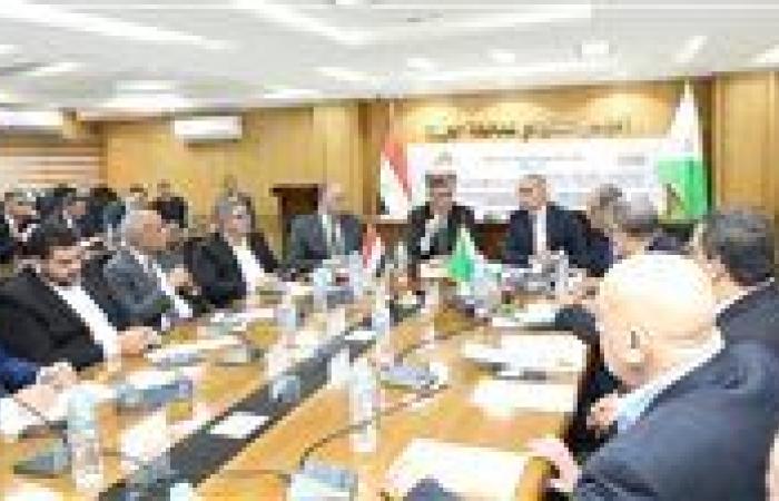 محافظ الجيزة يبحث مع رئيس جهاز حماية المستهلك والغرفة التجارية آليات تنفيذ مبادرة رئيس مجلس الوزراء بخفض الأسعار