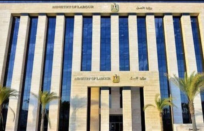 عاجل.. فرص عمل فى الإمارات برواتب تصل إلى 160 ألف جنيه