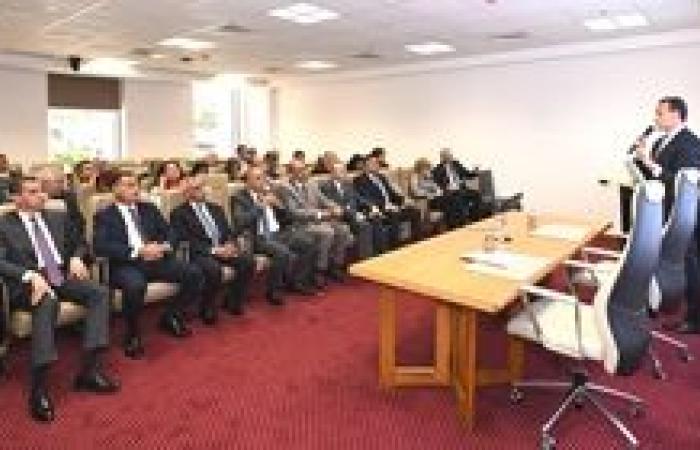 مساعد وزير الإسكان يلتقي عددا من سفراء مصر الجدد بالخارج لاستعراض جهود الوزارة في مجالات التنمية العمرانية