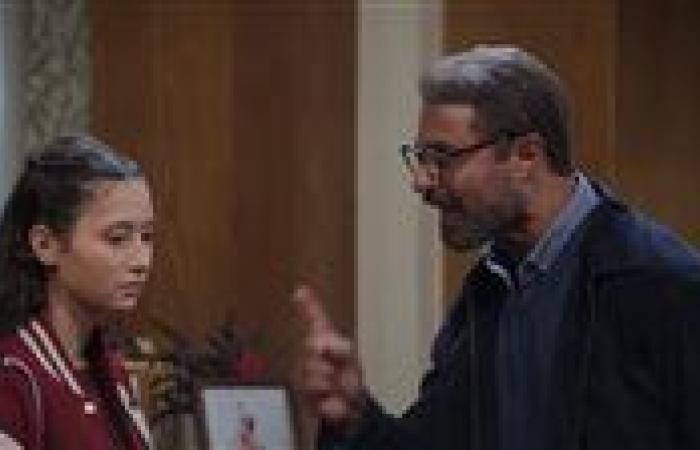 بسلوكها المراهق.. لينا صوفيا تثير غضب كريم فهمي في الحلقة الخامسة من مسلسل 220 يوم