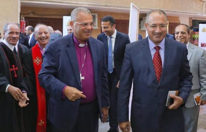 رئيس الطائفة الإنجيلية يشارك في احتفال تنصيب راعي الكنيسة بسوهاج