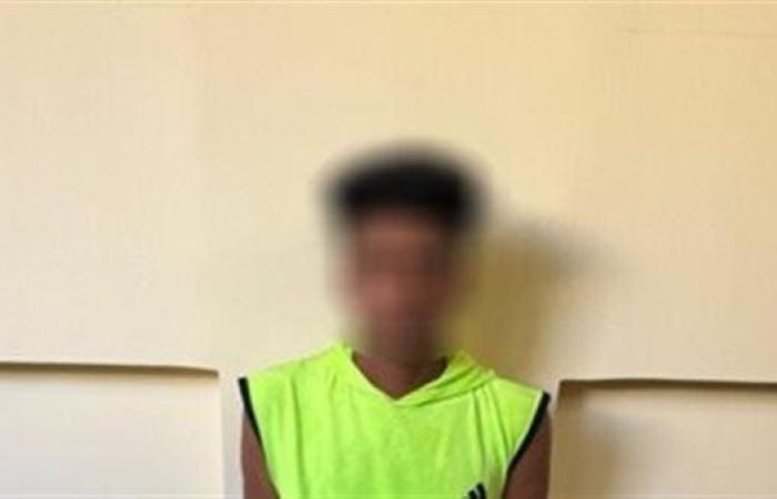 عقب تداول فيديو.. القبض على منادي سيارات يفرض رسوماً غير قانونية بالقاهرة