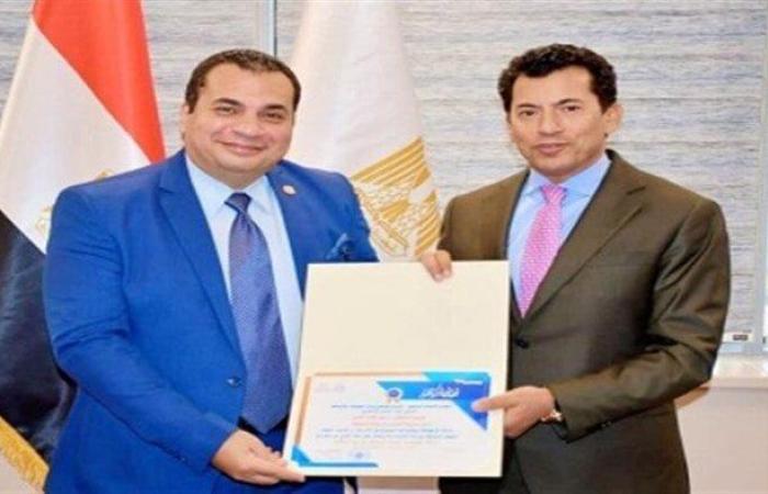 تجديد تعيين سمير كرم مديرا لمديرية الشباب والرياضة بالمنوفية