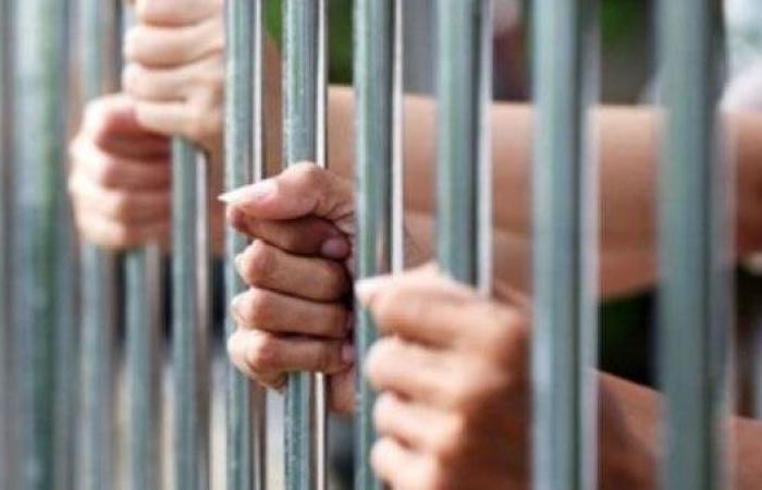 حبس عاملين في قتل جامع خردة بالأميرية
