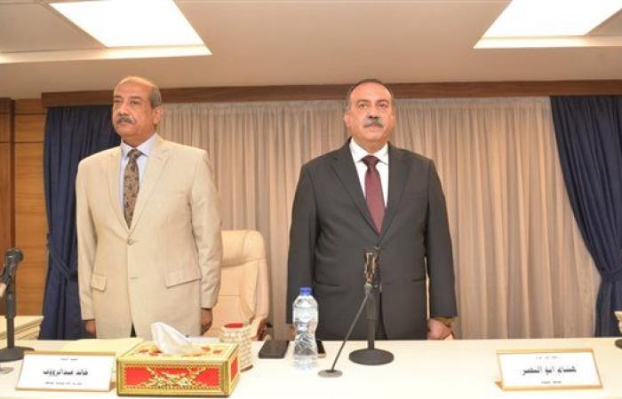 محافظ أسيوط يترأس المجلس التنفيذي ويؤكد:دعم الاقتصاد المحلي وخلق فرص عمل أولوية قصوى