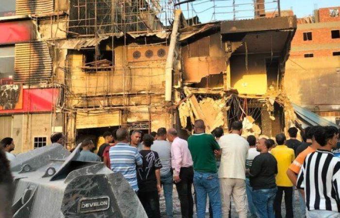 محافظ القليوبية يوجه بإزالة منشأين آيلين للسقوط في منطقة حريق شبرا الخيمة حفاظا علي سلامة المواطنين