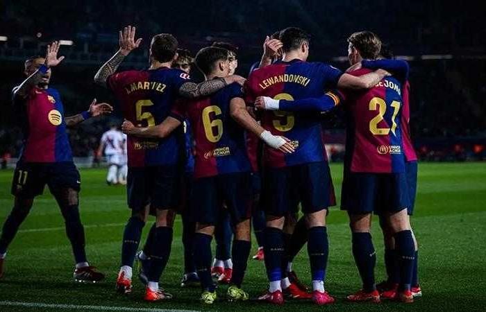 برشلونة يواجه كومو الإيطالي فى كأس خوان جامبر 2025