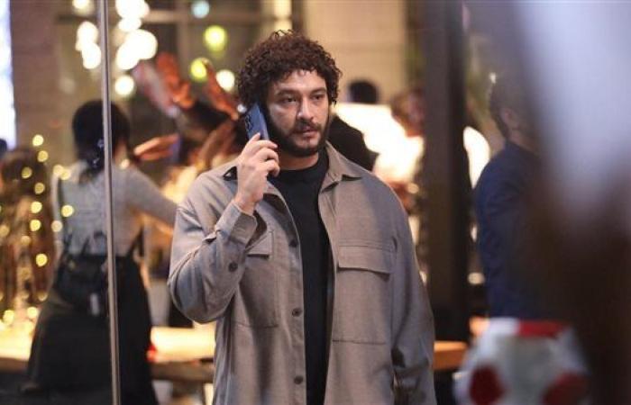 الحلقة الثانية من "فلاش باك": رسائل من الموتى.. صوت مألوف وزمن مختلف