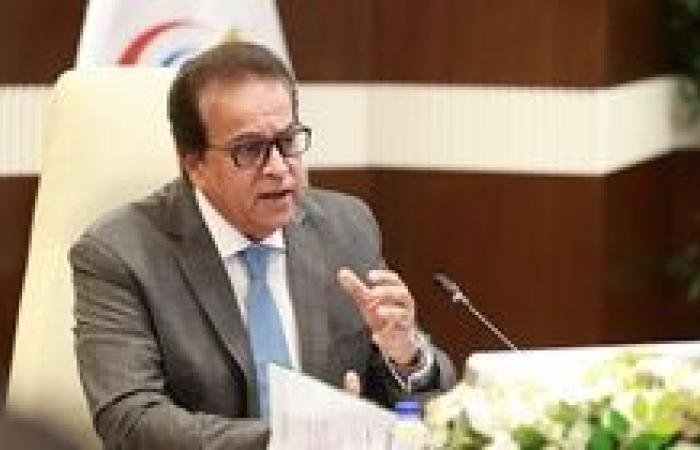 وزير الصحة يوجه بتسريع الاستجابة لاحتياجات المرضى ومتابعة نظام التقييم الدوري للعاملين