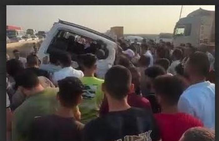 بعد حادث الشاطبي.. انقلاب سيارة ميكروباص على طريق الإسكندرية الصحراوي