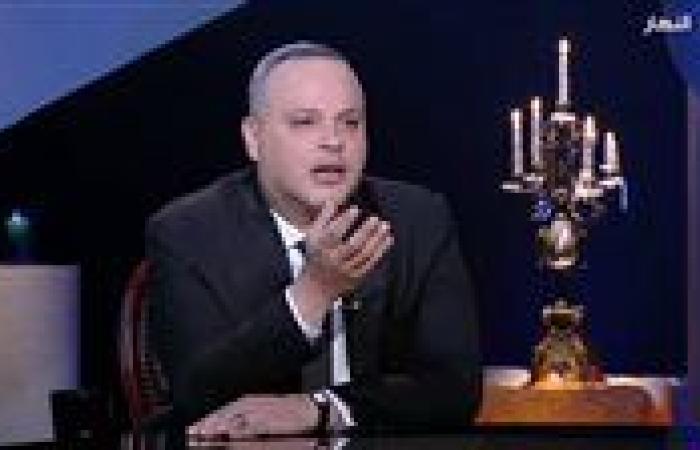 عايز ياخد اللقطة.. خلاف بين تامر عبد المنعم وصاحب شخصية الزعيم في مسرحية نوستالجيا ٨٠/٩٠