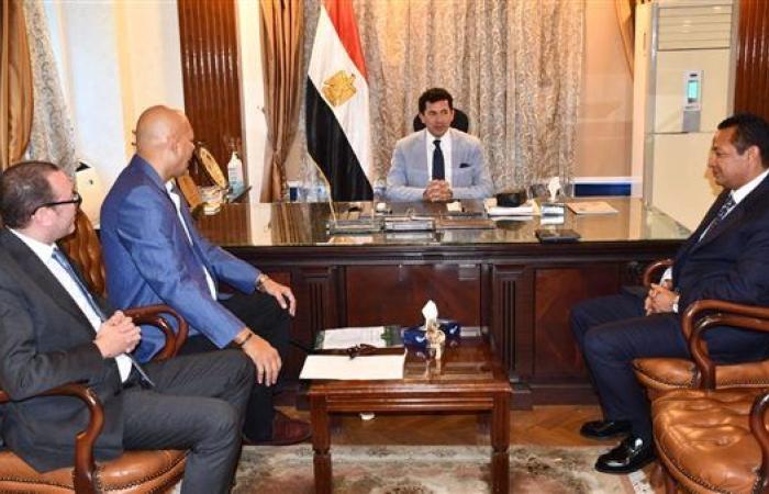 وزير الرياضة يلتقي القائم بأعمال رئيس نادي الاتحاد السكندري