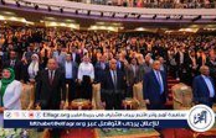 رئيس جامعة المنصورة يُشارك في احتفال تخريج 'الدفعة الذهبية' الأولى بكلية الحقوق جامعة كفر الشيخ