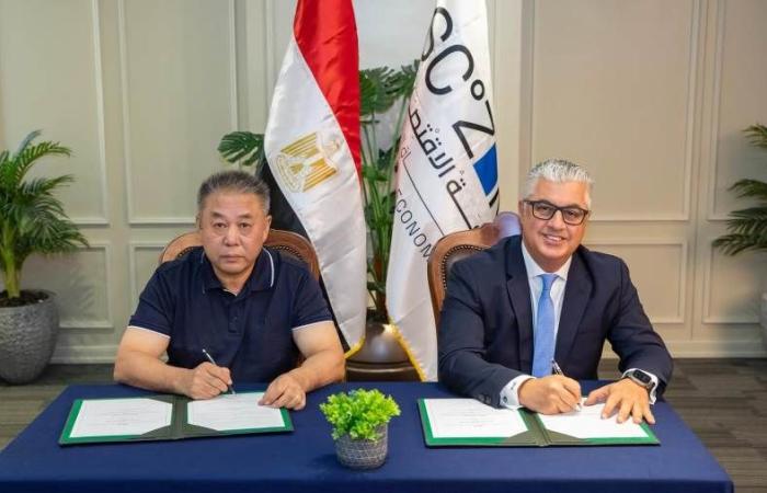 باستثمارات 22,6 مليون دولار .. «اقتصادية السويس» توقع عقدًا مع «تشانجتشو رامادا» الصينية لإنشاء مصنع منسوجات