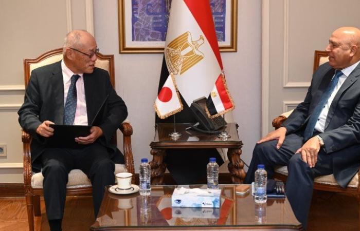 وزير الصناعة والنقل يستقبل السفير الياباني بالقاهرة لمتابعة الموقف التنفيذي للمشروعات المشتركة