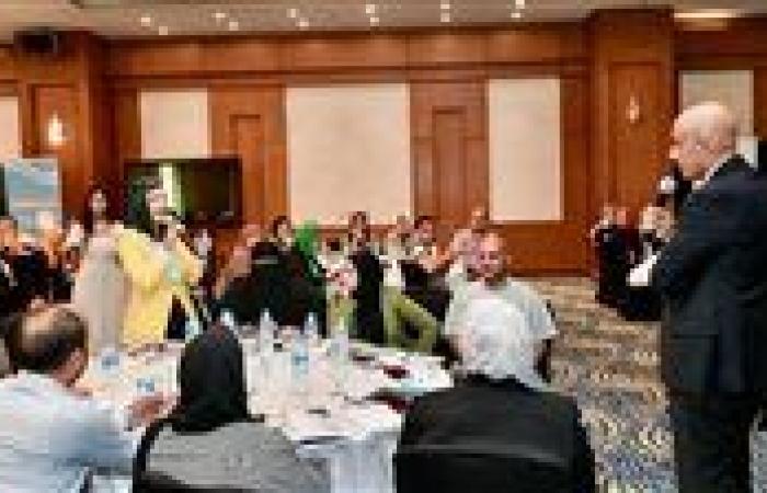 "التعليم" تتيح تحميل مناهج 6 مواد بعد تطويرها.. وتؤكد: دربنا المعلمين عليها