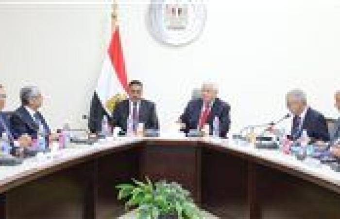 الدكتور محمد شاكر رئيسًا لمجلس أمناء جامعة العلمين الدولية