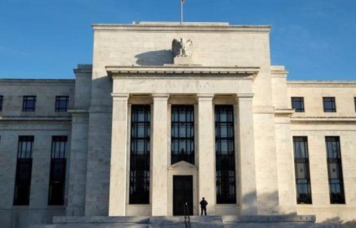 "بنك أوف أمريكا" يخفض توقعاته لأسعار الفائدة في الولايات المتحدة لهذا السبب