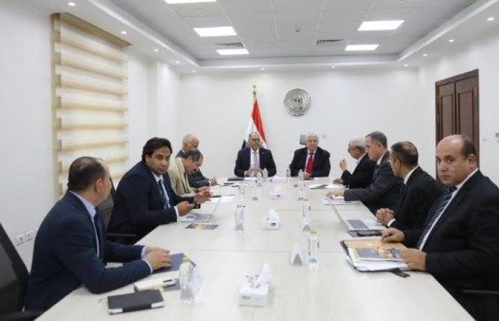 وزيرا التعليم العالي والعمل يبحثان سبل تعزيز التعاون والتكامل بين الوزارتين