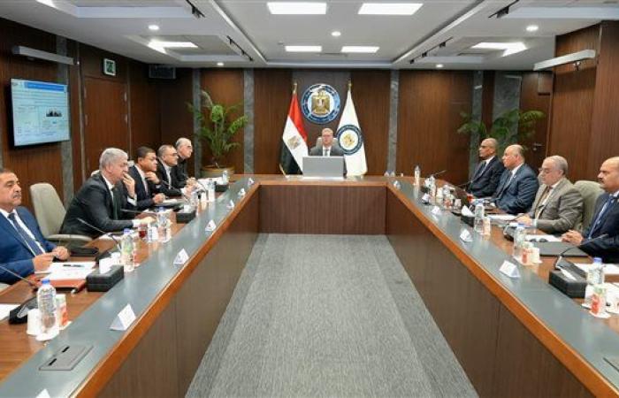 وزير البترول يتابع الموقف التنفيذي لمشروع مجمع شركة البحر الأحمر الوطنية للبتروكيماويات