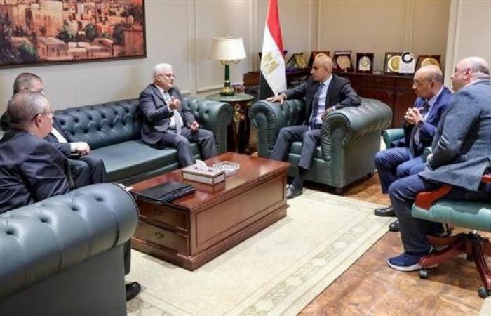 وزير التعليم يبحث مع رئيس التأمين الاجتماعى سبل تحقيق أقصى استفادة