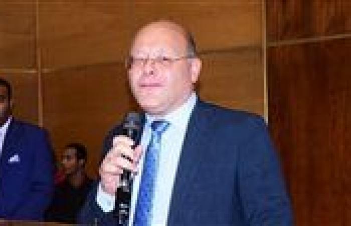 جامعة سوهاج تحتفل باليوم العالمي للشباب بتعيين ٢٢ من خريجها الأوائل بالبنك الزراعي المصري