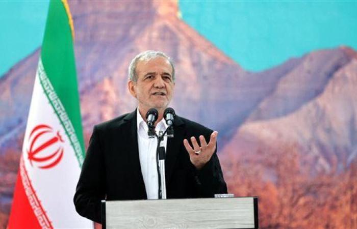 الرئيس الإيراني يزور أرمينيا الإثنين المقبل