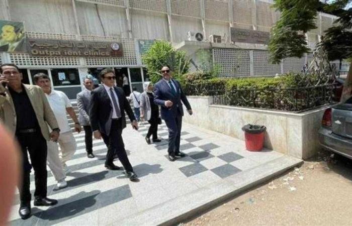 وزير الثقافة يتوجه إلى معهد ناصر لمتابعة إجراءات خروج جثمان الأديب الكبير صنع الله إبراهيم