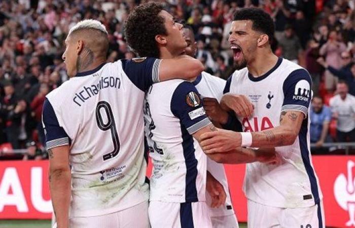 محمد قدوس وريتشارليسون في الهجوم.. تشكيل توتنهام أمام باريس سان جيرمان