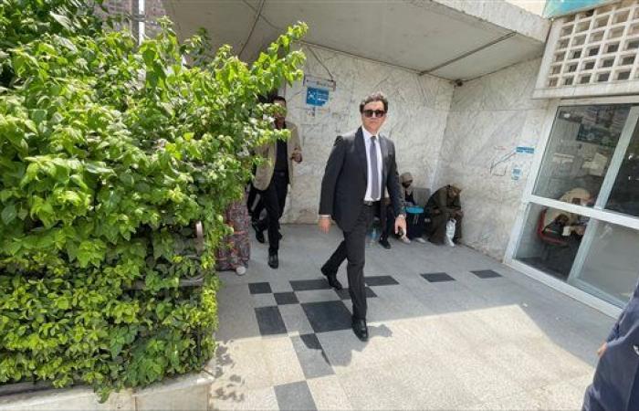 وزير الثقافة يتوجه إلى مستشفى معهد ناصر لمتابعة إجراءات خروج جثمان الأديب الكبير صنع الله إبراهيم