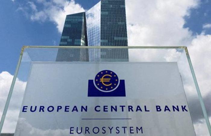 توقعات ببقاء فائدة المركزي الأوروبي وسط رهان المستثمرين على سياسة نقدية مشددة