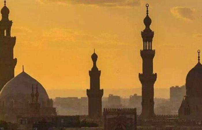 موعد أذان الفجر.. مواقيت الصلاة غدًا الجمعة 15 أغسطس 2025