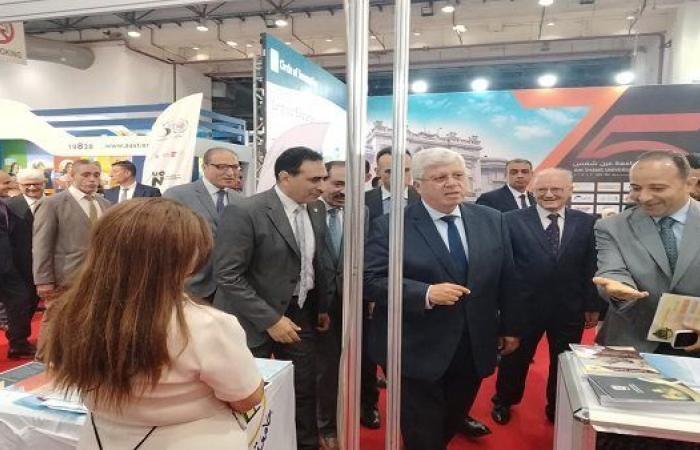 جامعة القاهرة تتألق بمعرض التعليم العالي 2025