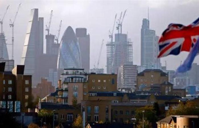نمو اقتصاد بريطانيا بنسبة 0.3 % .. أسرع من المتوقع