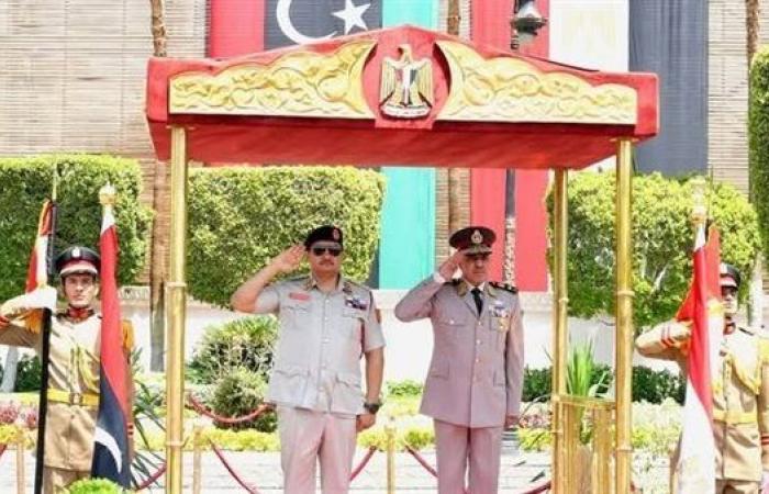 رئيس الأركان يهنئ الفريق أول ركن صدام خليفة حفتر لتعيينه نائب القائد العام للجيش الليبي