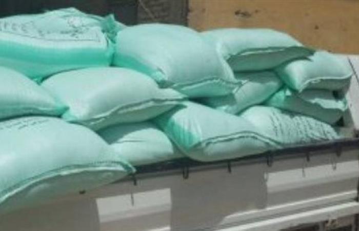ضبط 17 طنا من الدقيق المدعم احتكرها أصحاب المخابز