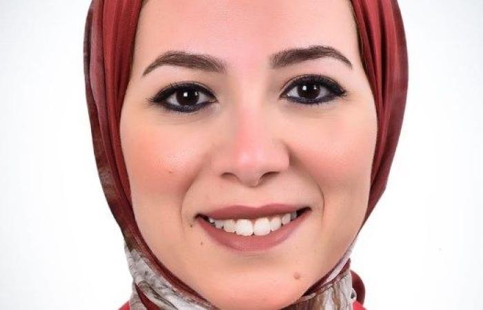 وزير البترول يكلف عبير الشربينى متحدثا رسميا للوزارة