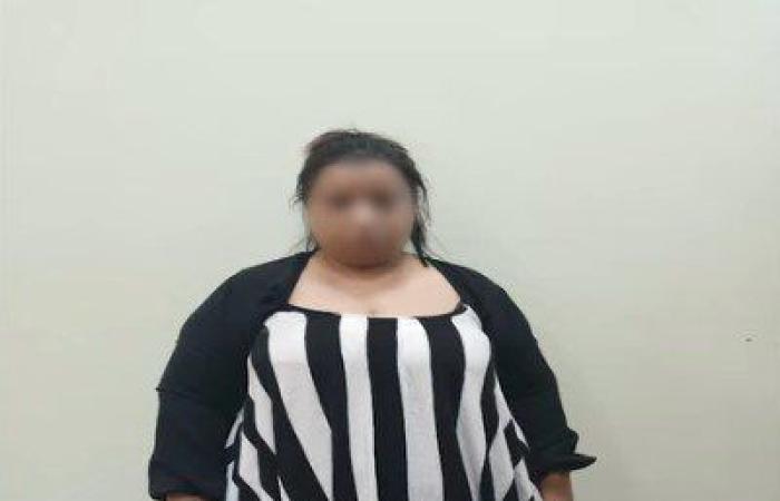 «الداخلية» تضبط سيدة بتهمة نشر فيديوهات خادشة للحياء.. فيديو