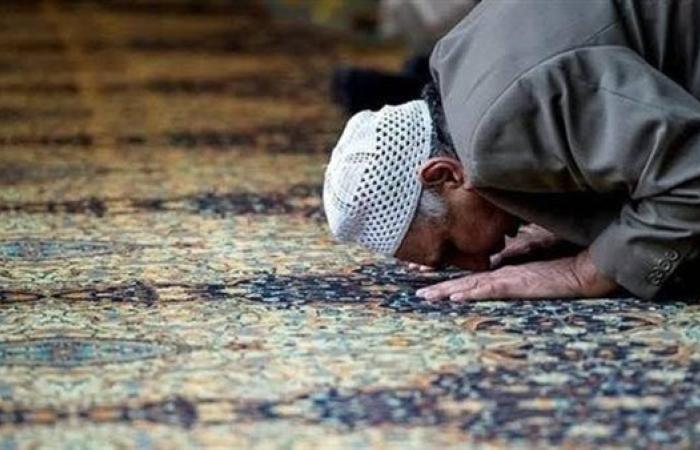 الترتيب بين فريضة الفجر وسنته شرعًا