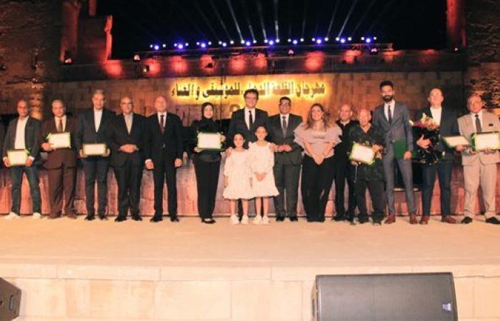 القلعة تتلألأ بالموسيقى.. وزير الثقافة يطلق الدورة الـ33 ويعلن اليوم الوطني للموسيقى (صور)
