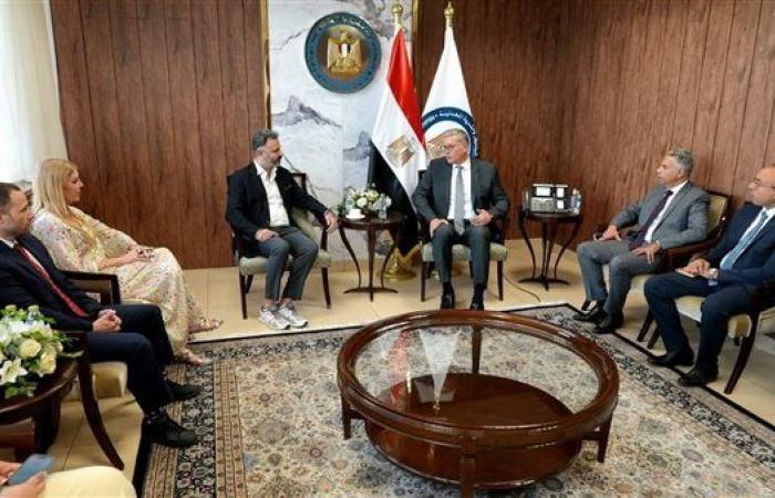 وزير البترول والرئيس التنفيذي لـ"شركة IRH" ...