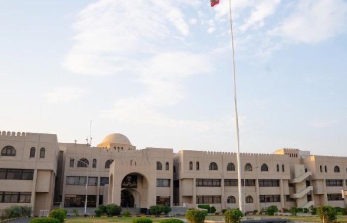 الكويت.. وزارة الصحة تطلق حملة (الصحة بالدواء الموزون) للتوعية بمخاطر تعدد الأدوية