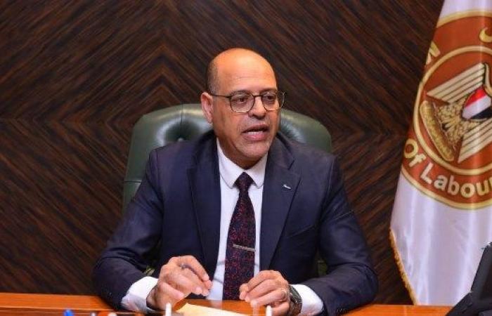 وزارة العمل تُعلن عن 11 فرصة عمل في مجالات الرخام والكلادين ومصنع بلاستيك بالأردن
