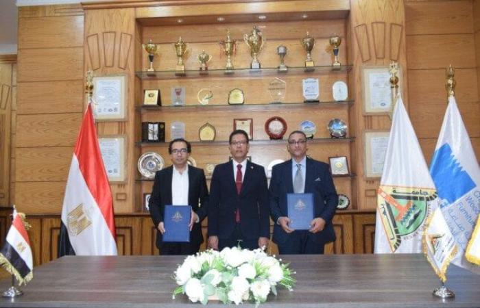 بروتوكول تعاون بين كلية الفنون التطبيقية ببنها وغرفة صناعة منتجات الأخشاب والأثاث