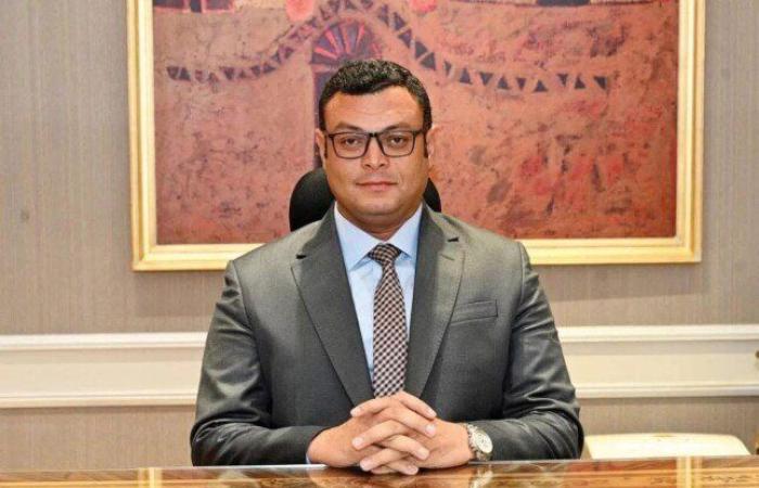 وزير الإسكان يُتابع موقف تنفيذ 4761 وحدة سكن لكل المصريين بالعاشر من رمضان