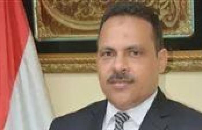 محافظ الشرقية خلال لقاءه بالمواطنين: "حل مشاكلكم على رأس أولوياتنا"
