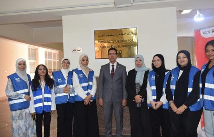 رئيس جامعة بنها يشهد فعاليات المبادرة الرئاسية "كن مستعدا"