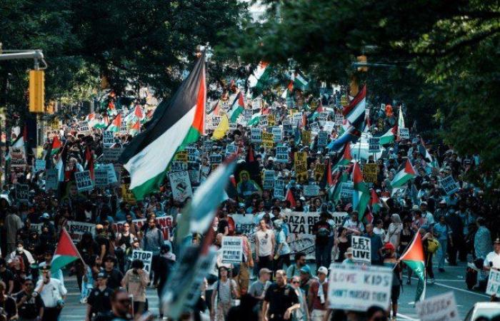تظاهرات حاشد ة في إسرائيل لمطالبة الحكومة للتوصل إلى اتفاق يعيد الرهائن وينهي الحرب